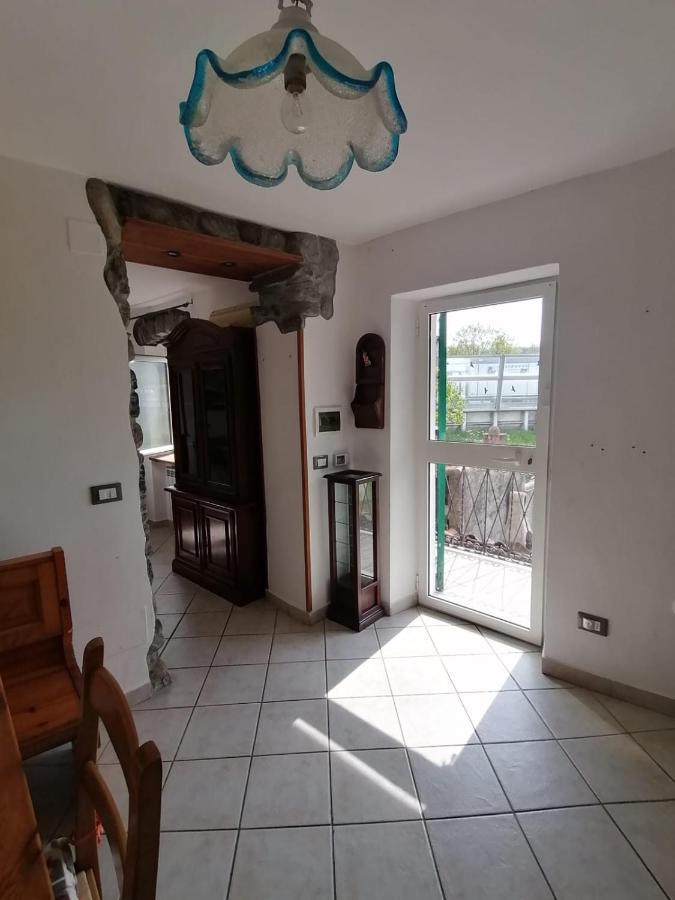 דירות בוורינו La Casa Nella Collina מראה חיצוני תמונה