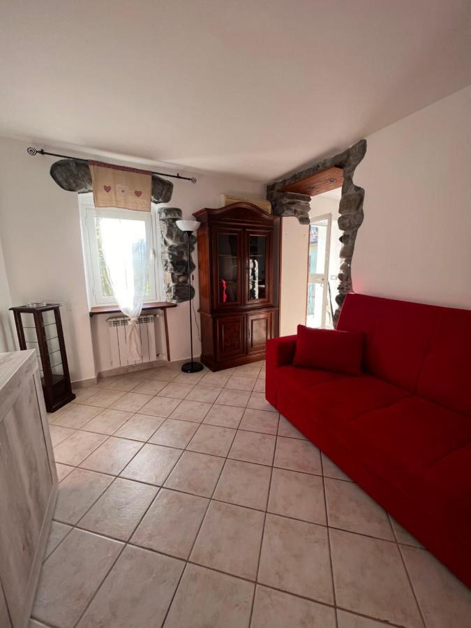 דירות בוורינו La Casa Nella Collina מראה חיצוני תמונה
